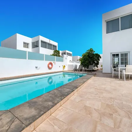 Lanzarote 2 - Private Pool, Air-con And Bbq By Lanzarote Holiday home *